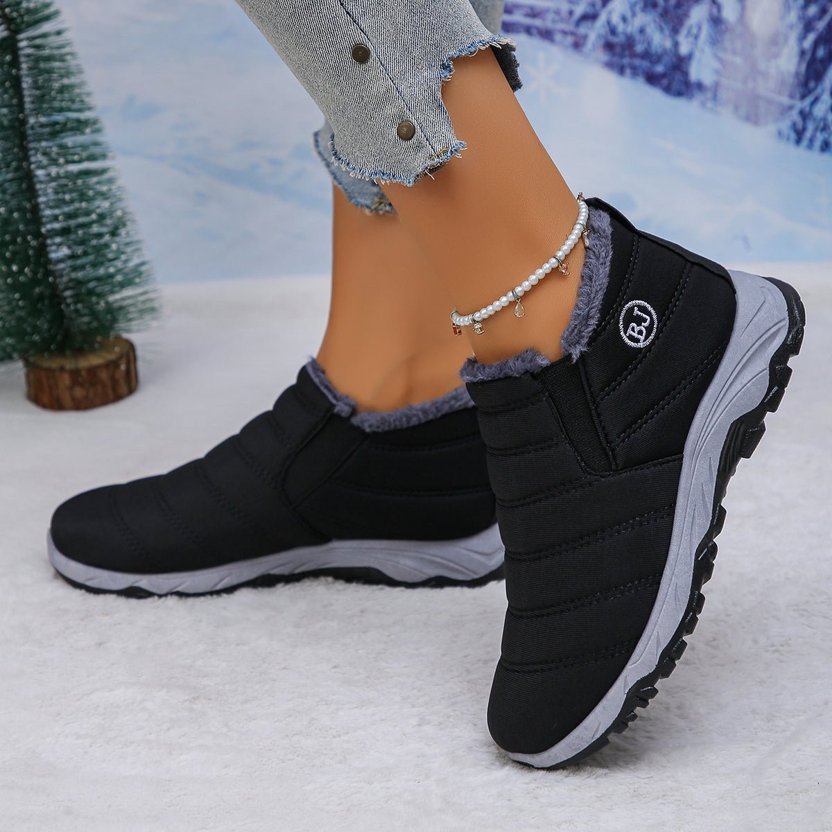 CIORWomensSnowBootsupperismadeofwaterproofPUorwarmsuedetheinsideisfullylinedwithhighqualityfauxfurwhichiswarmandcomfortablethesolidmoldedrubbersoleisdurableandhasantislipdesignwithdeeptreadwhichissuit - Babyvera