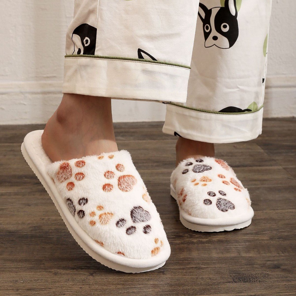 Women's Cartoon Print Versatile Velvet Cotton Slippers - Babyvera
