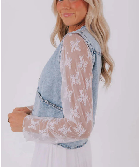 Fan-shaped Trim Patch Pocket Button Front Denim Vest - [[{"value":"{{ Babyvera Babyvera  }}"}]]