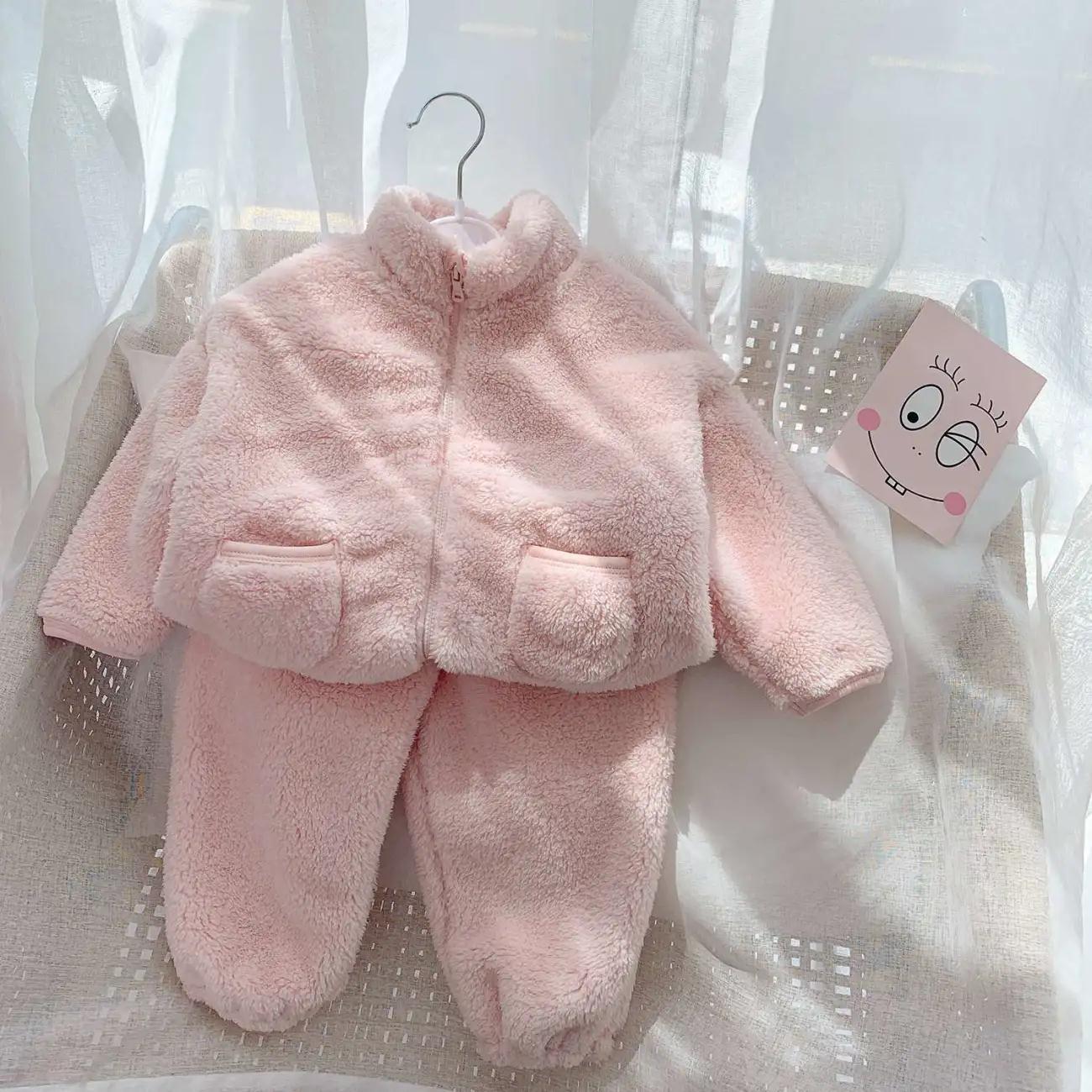 Fashion Men And Women Children's Suit - [[{"value":"{{ Babyvera Babyvera  }}"}]]