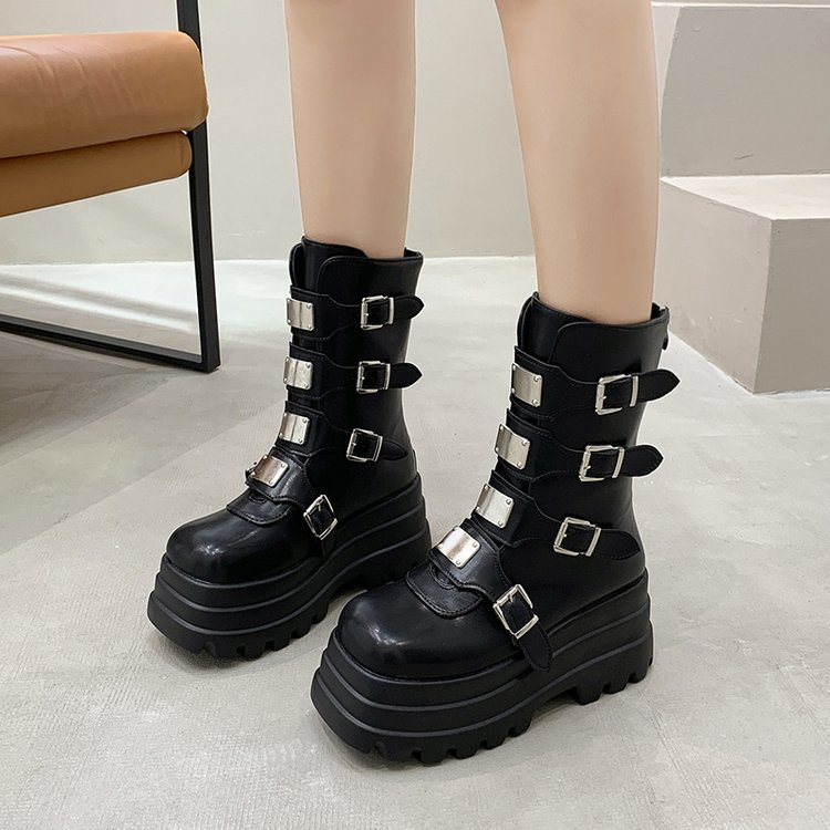Dark Rock-style Platform With A Chunky Sole Womens Punk-inspired Dr Martens-style Boots - [[{"value":"{{ Babyvera Babyvera  }}"}]]