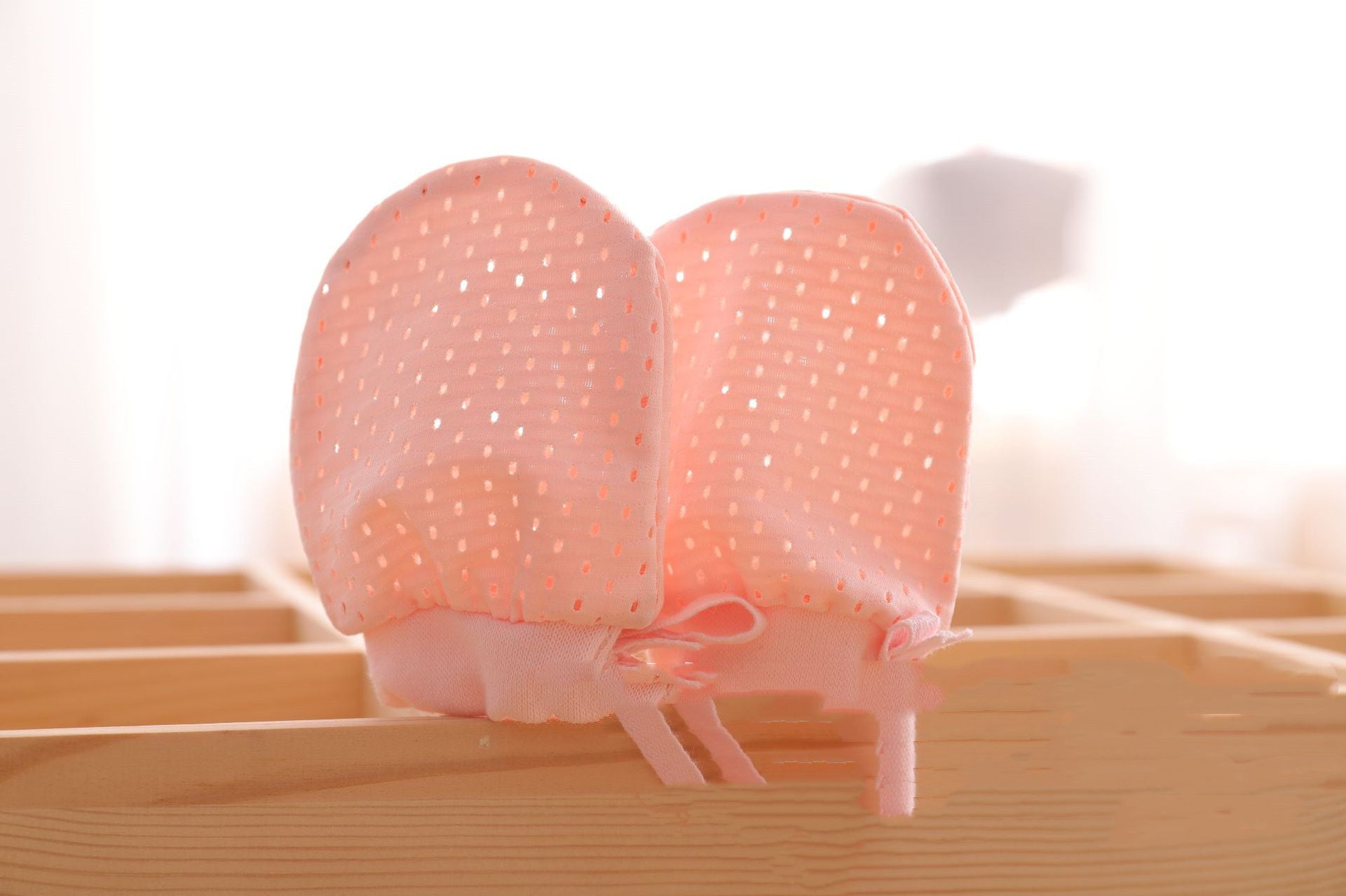 Baby Elastic Gloves 0-6-12 Months Newborn Anti-scratch Face Adjustable Gloves Summer Thin Ice Silk Gloves - [[{"value":"{{ Babyvera Babyvera  }}"}]]