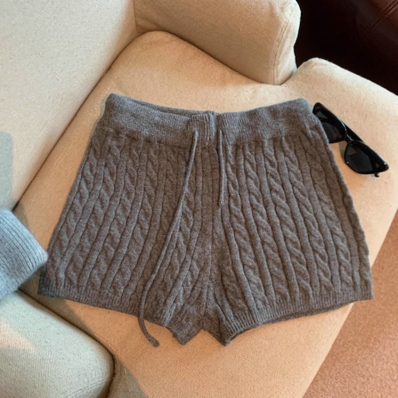 Retro Minimalist Cable-knit Linen Shorts With Elastic Waist - [[{"value":"{{ Babyvera Babyvera  }}"}]]