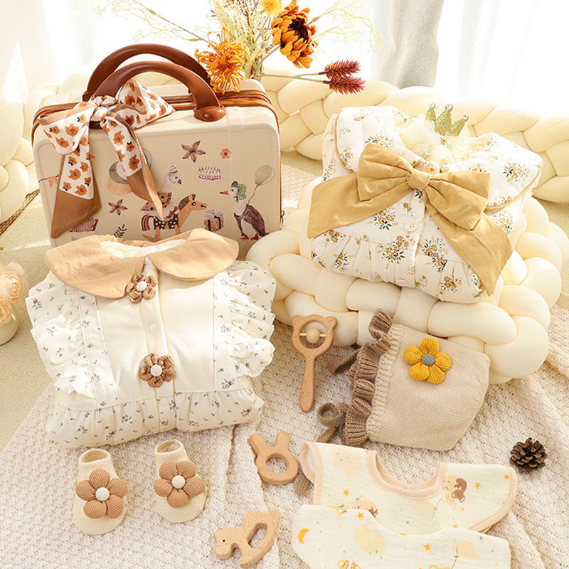 Newborn Baby Gift Box For The Newborn - [[{"value":"{{ Babyvera Babyvera  }}"}]]