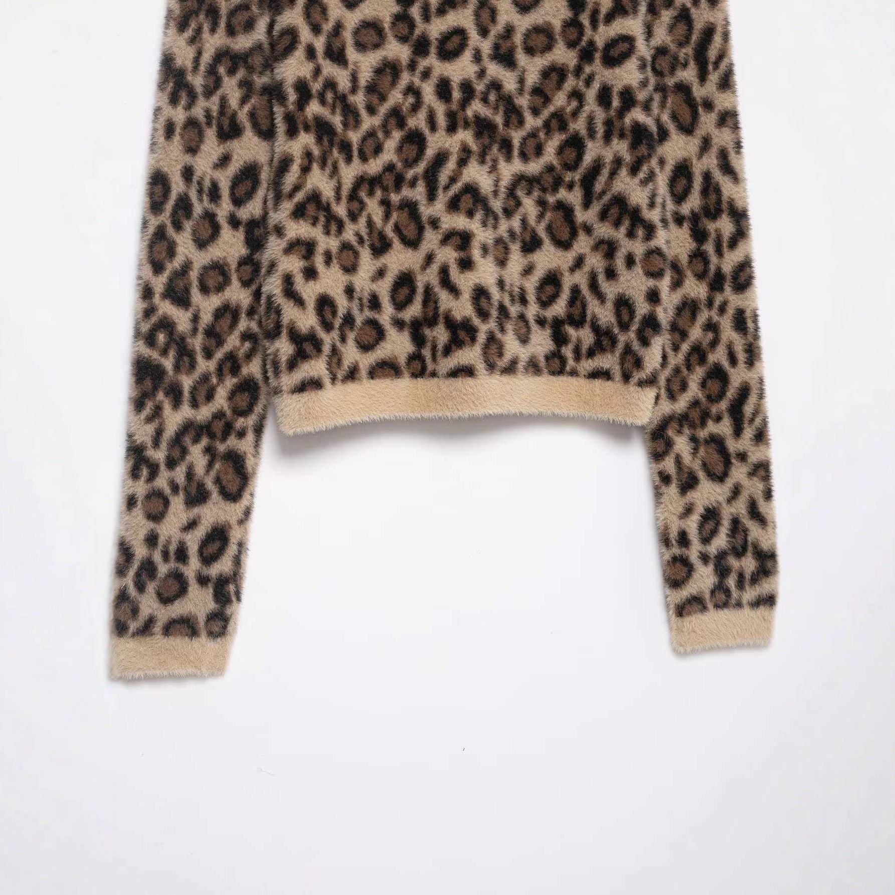 Retro Leopard-Print Crew-Neck Cropped Knitted Sweater - [[{"value":"{{ Babyvera Babyvera  }}"}]]