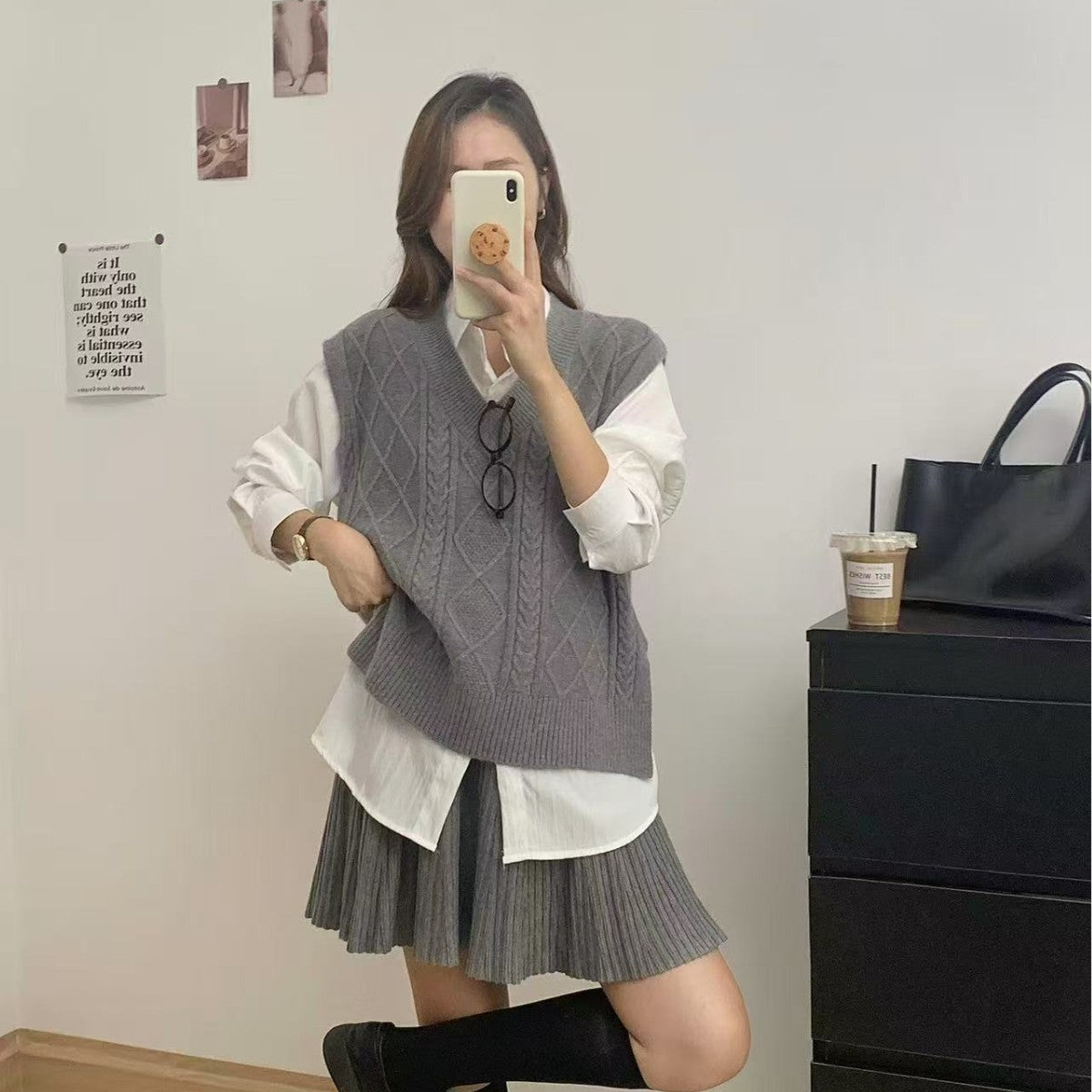 V-neck Knitted Casual Academic Style Women's Fashion Vest - [[{"value":"{{ Babyvera Babyvera  }}"}]]