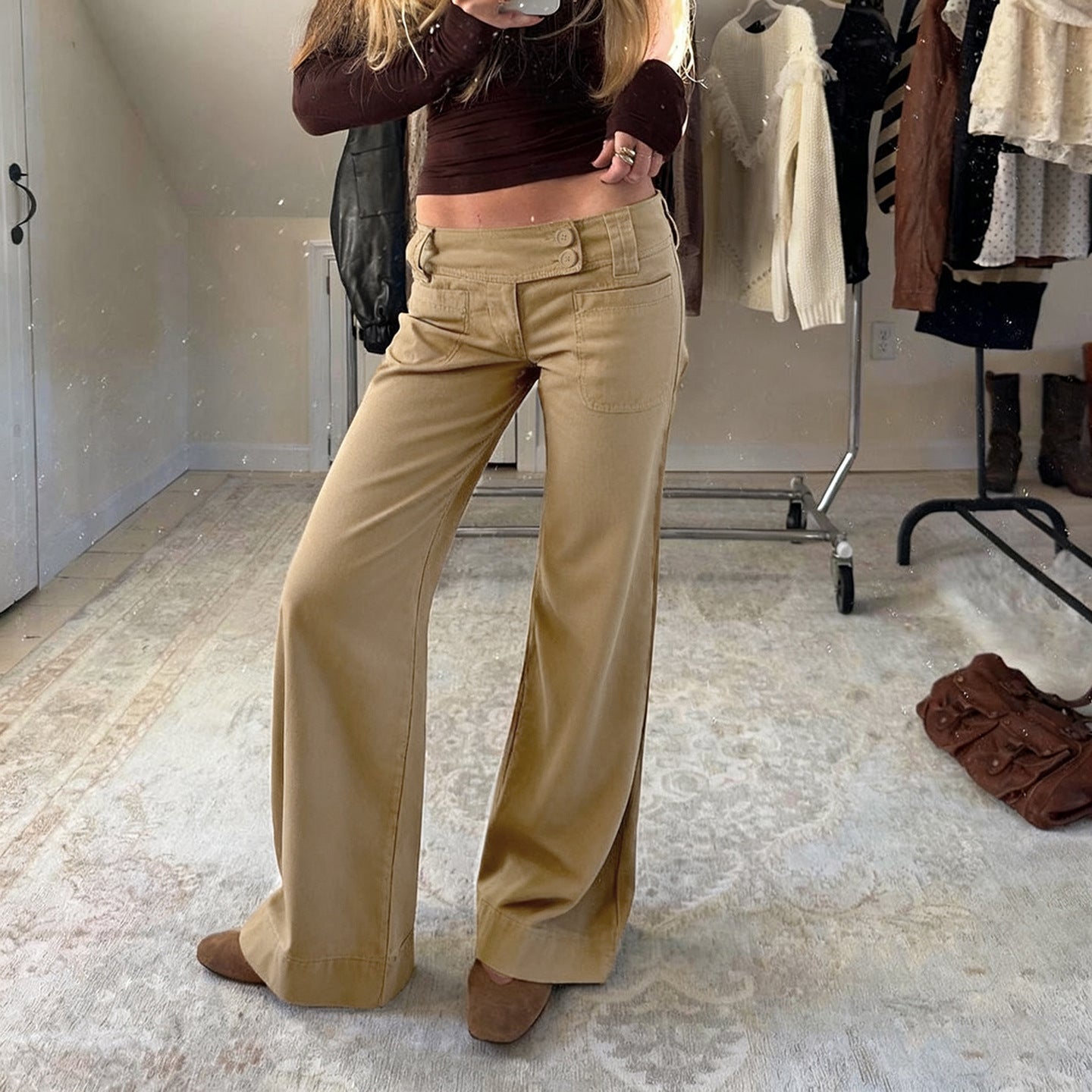 Fashionable Low-rise, Figure-flattering, Spicy-girl-style Flared Trousers - [[{"value":"{{ Babyvera Babyvera  }}"}]]