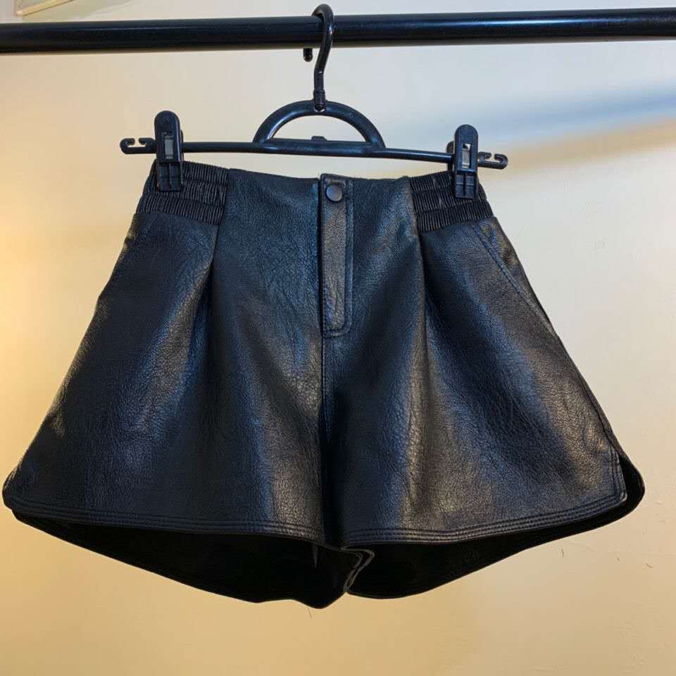 Women's Loose-fit High-waisted Leather Pants - [[{"value":"{{ Babyvera Babyvera  }}"}]]