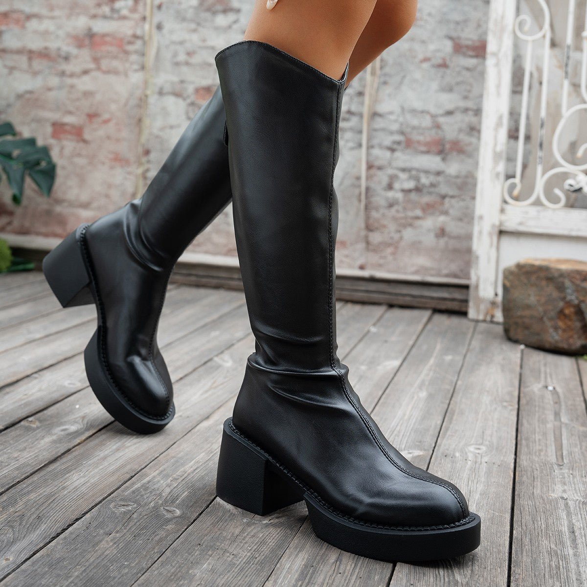 Chunky Heeled Figure Flattering European And American Style Knee High Boots - Babyvera