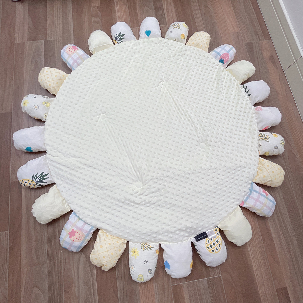 Peas Velvet Nordic Fabric Flower Play Mat - [[{"value":"{{ Babyvera Babyvera  }}"}]]