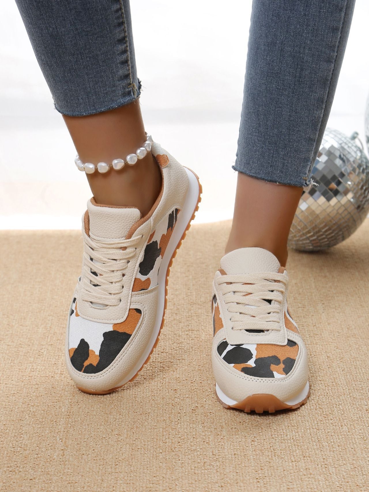 European And American Style Round Toe Thick Soled Color Blocked Low Top Sneakers - Babyvera