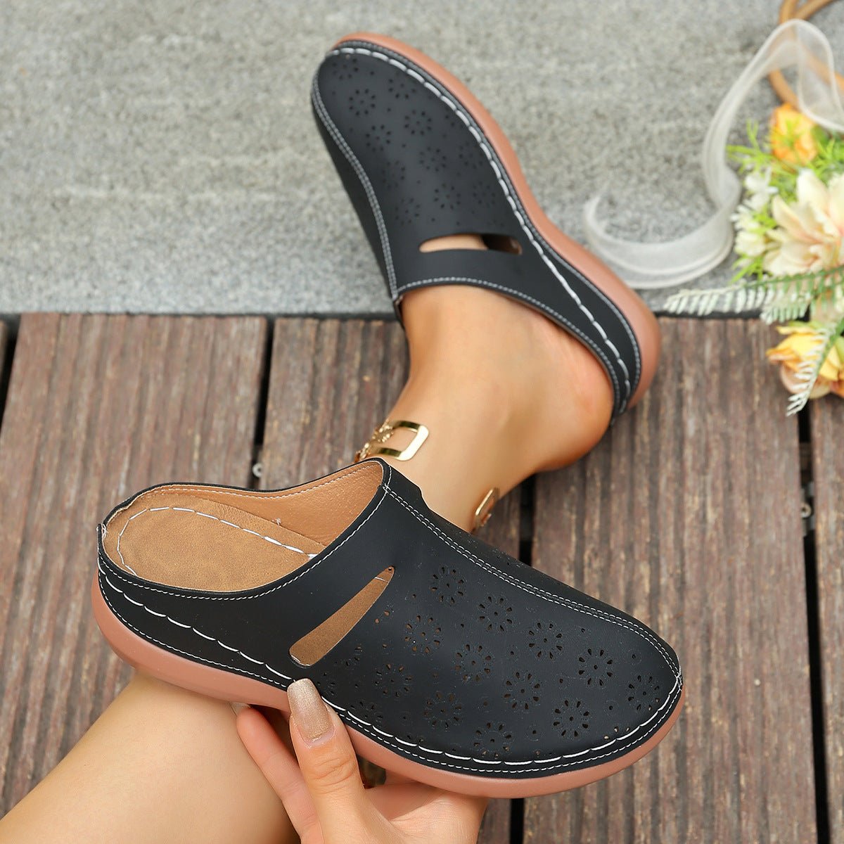 Hollow - out Thick - soled Vintage - style Women's Slippers - Babyvera