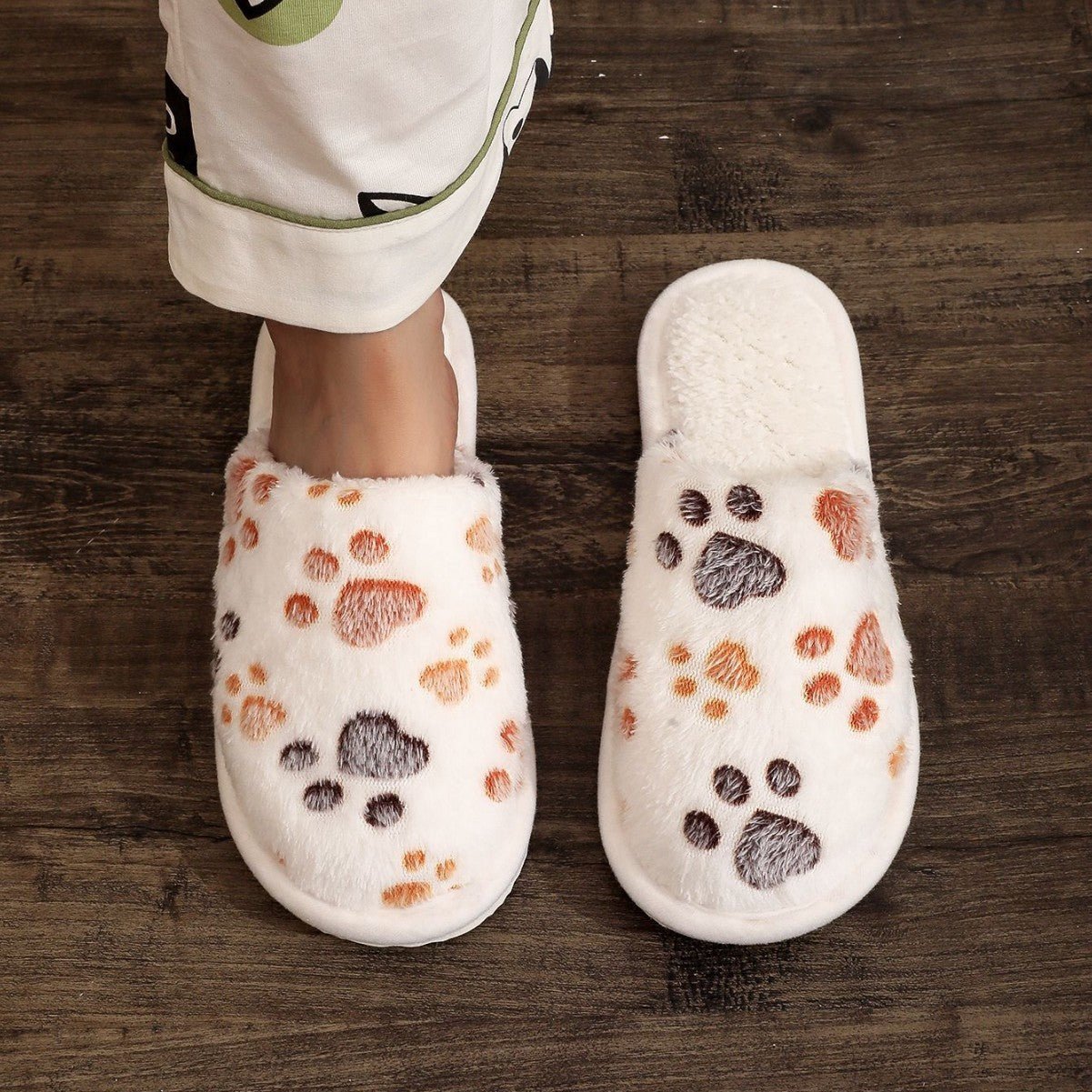Women's Cartoon Print Versatile Velvet Cotton Slippers - Babyvera
