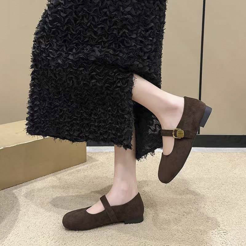Womens Casual Low - cut Shoes With An Elegant Sophisticated Style - Babyvera