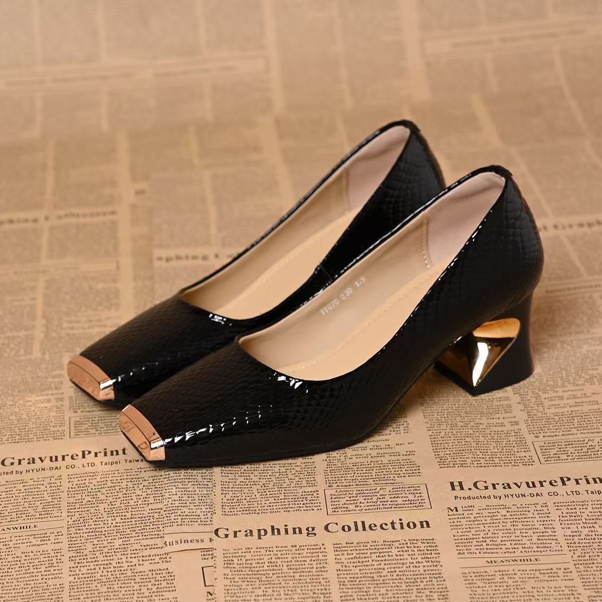 Women's French - style Snake - pattern Chunky - heel Versatile Soft - soled Leather Shoes - Babyvera