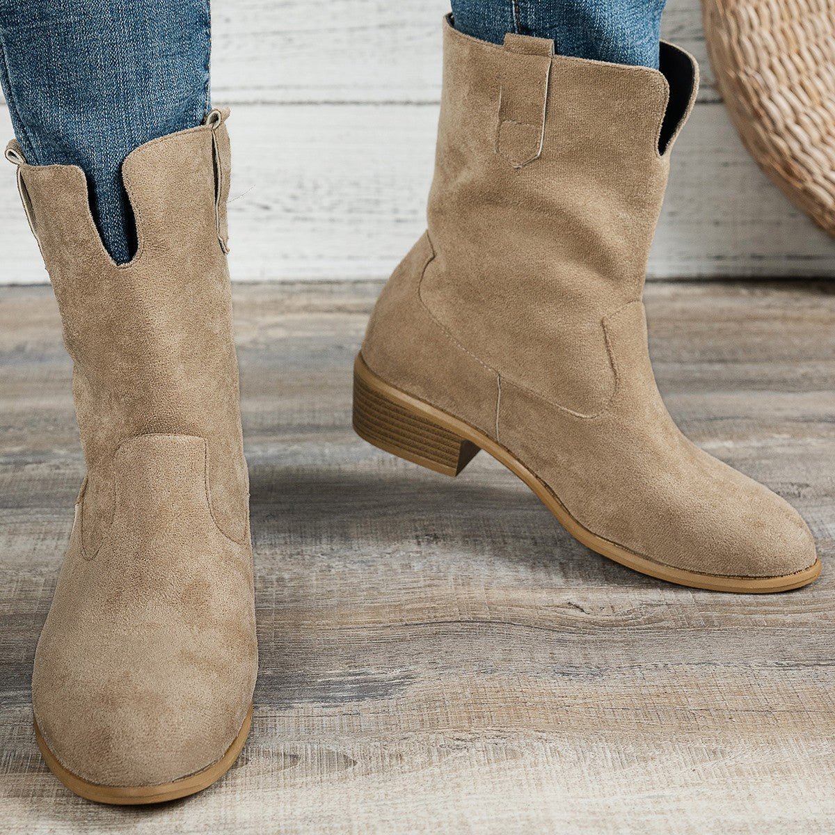 Womens Vintage Round - toe Flat Matte Leather Boots - Babyvera